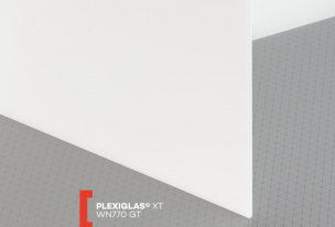 Extrudované plexisklo XT biele   (hrúbka: 3 mm, farba: biela, kód farby: WN770 45% pri hr. 3mm, šírka: 2050 mm, dĺžka: 3050 mm)  