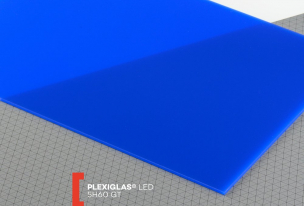 Plexisklo Plexiglas LED (nasvietenie plochou)   (hrúbka: 3 mm, farba: modrá, kód farby: 5H60, šírka: 2030 mm, dĺžka: 3050 mm, výrobná technológia: Liate)  