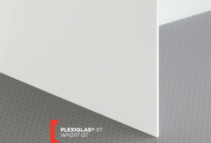 Extrudované plexisklo XT biele   (hrúbka: 3 mm, farba: biela, kód farby: WN297 3% pri hr. 3mm, šírka: 2050 mm, dĺžka: 1520 mm)  