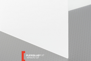Extrudované plexisklo XT biele   (hrúbka: 2 mm, farba: biela, kód farby: WN670 78% pri hr. 3mm, šírka: 2050 mm, dĺžka: 3050 mm)  