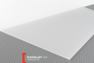 Plexisklo Plexiglas LED (nasvietenie plochou)   (hrúbka: 3 mm, farba: biela, kód farby: 0M200 SC, šírka: 2050 mm, dĺžka: 3050 mm, výrobná technológia: Extrudované)  
