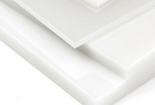 Extrudované plexisklo XT biele   (hrúbka: 15 mm, farba: opál, šírka: 1010 mm, dĺžka: 2050 mm)  
